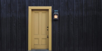 Choosing the Right Door Material: Wood, Fiberglass, or Steel?